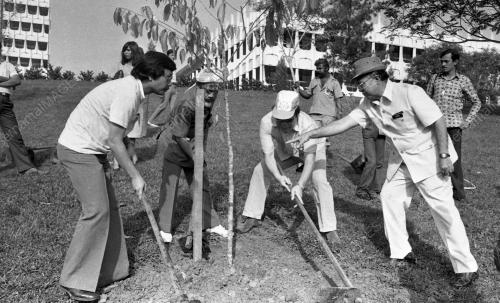 KL03_23032015_GOTONG_ROYONG