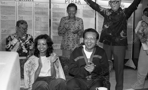 PERDANA MENTERI DAN ANAK