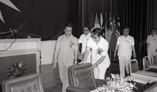PERSIDANGAN MCA