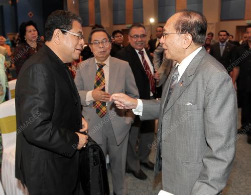 DATUK SERI DR RAIS YATIM