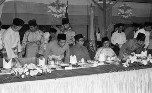 KL03_23072015_PM_BERBUKA