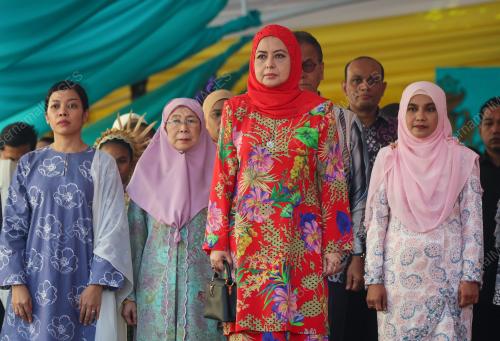 RAJA PERMAISURI AGONG RAJA ZARITH SOFIAH
