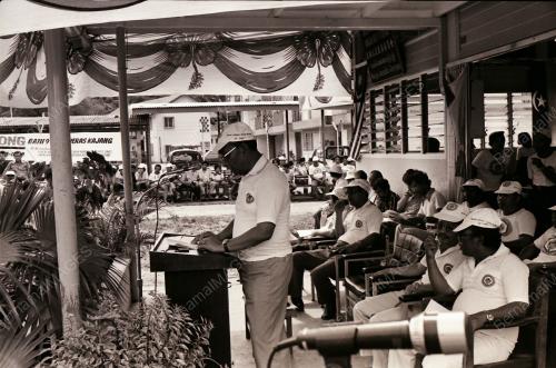 KL03_23111980_GOTONGROYONG