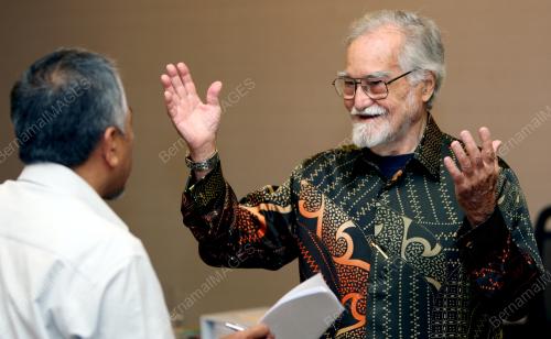 UNGKU A AZIZ