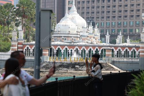 TINJAUAN HARI RAYA AIDILFITRI