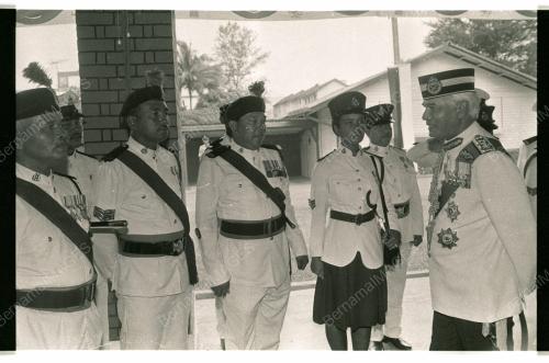 AGONG DI MAJLIS PERBARISAN