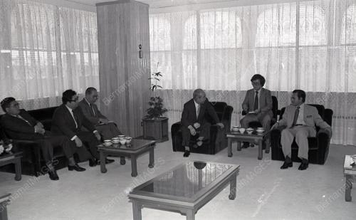 DR. MAHATHIR BIN MOHAMAD