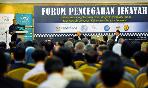 KL03_24082013_ZAHID_FORUM