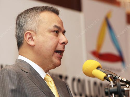 RAJA NAZRIN SHAH