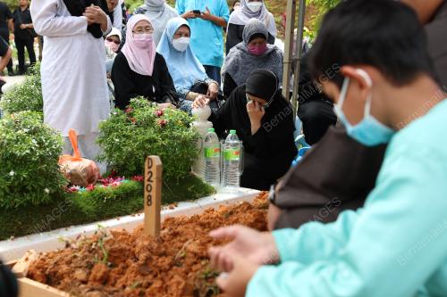 DATUK SERI DR WAN AZIZAH WAN ISMAIL