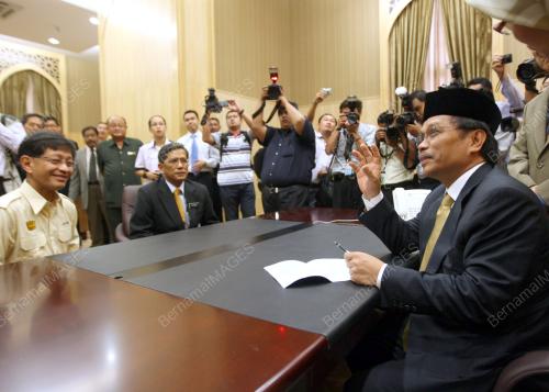 SHAFIE APDAL