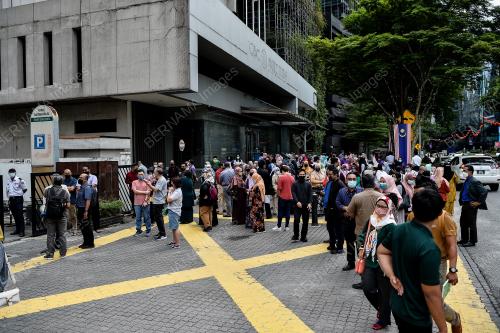 TINJAUAN GEMPAR BUMI SEKITAR IBU KOTA