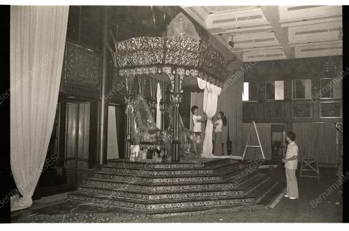 TAKHTA AGONG