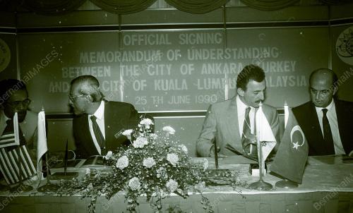 KL03_25061990_PERJANJIAN