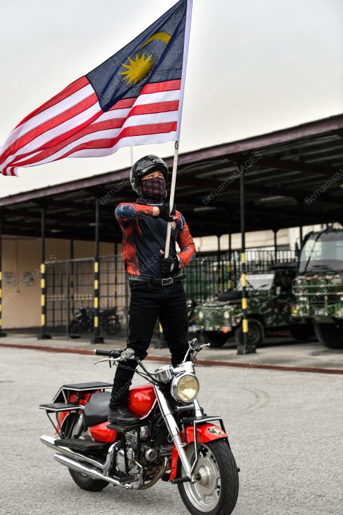 ARMY RED WARRIOR
