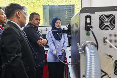DATUK SERI AYOB KHAN MYDIN PITCHAY