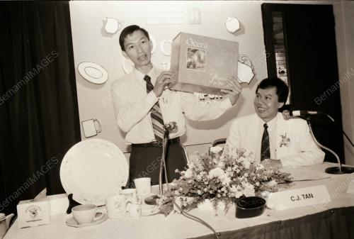 ORIENTAL CERAMIC SDN BHD