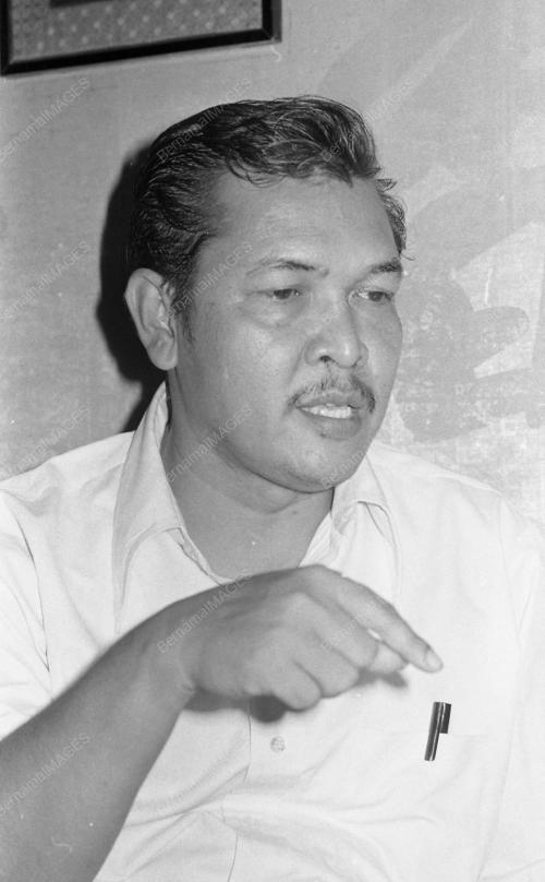 PERSIDANGAN KELAPAN TAHA