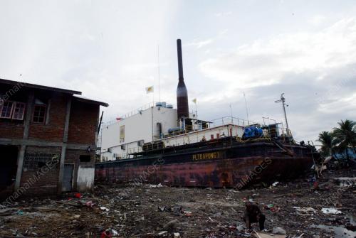 DUA DEKAD TSUNAMI