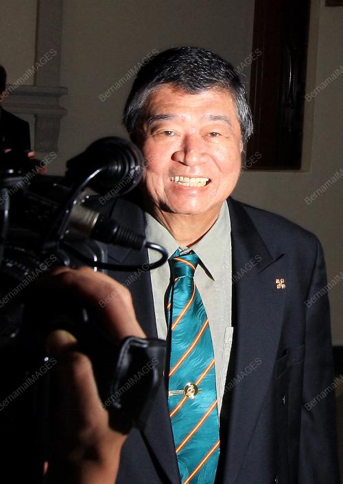KL03_27012012_MAHKAMAH