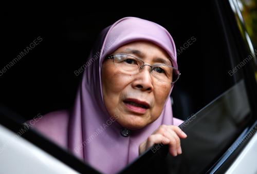 DATUK SERI DR WAN AZIZAH WAN ISMAIL