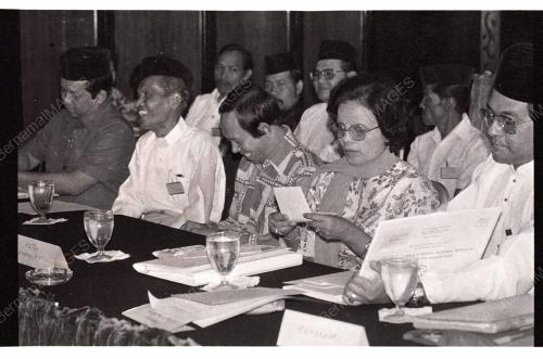 DATUK MUSA HITAM RASMI PERSIDANGAN