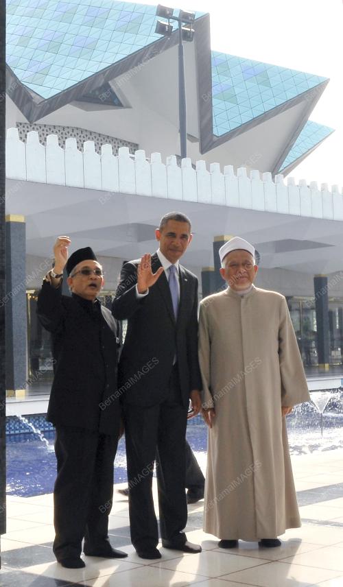 KL03_27042014_OBAMA_MASJID