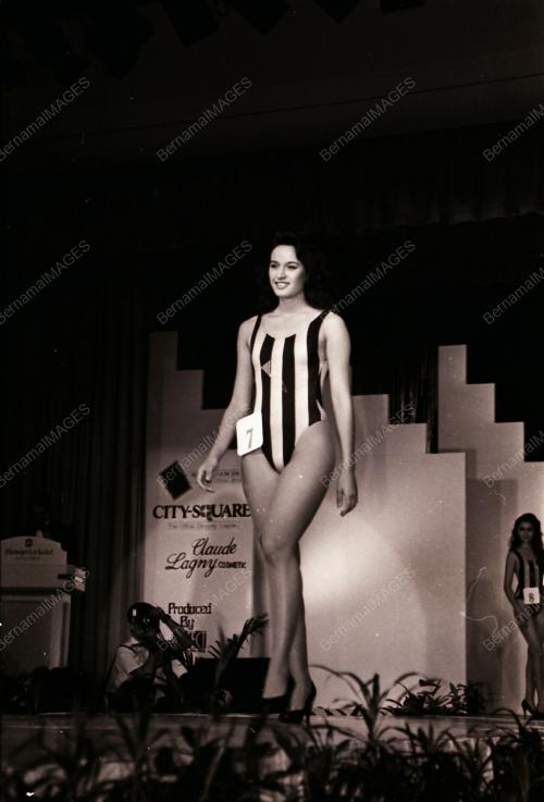 MISS WONDERLAND MALAYSIA 1990