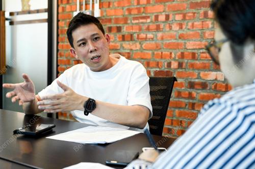 KARL NG