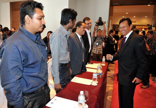 KL03_27112013_IEEE