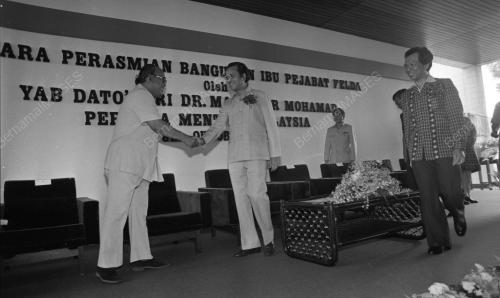 KL03_28012015_MAHATHIR_RASMI