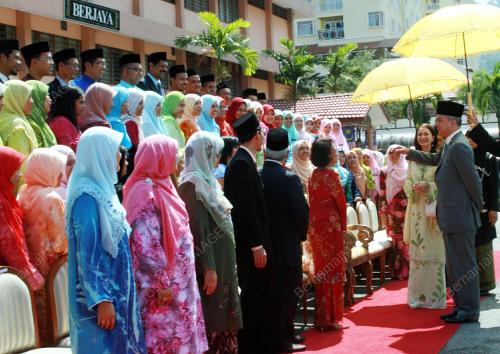 RAJA DR NAZRIN SHAH