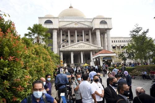 KEPUTUSAN SRC BEKAS PERDANA MENTERI DATUK SERI NAJIB TUN RAZAK