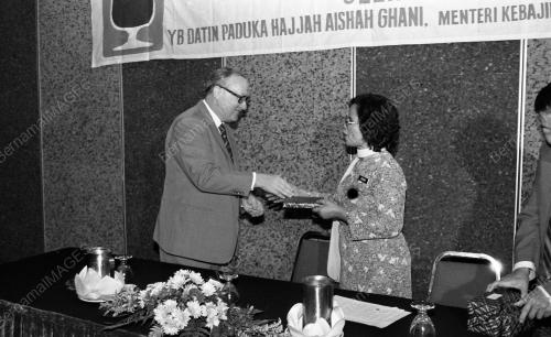KL03_29012015_SAMPAI_HADIAH