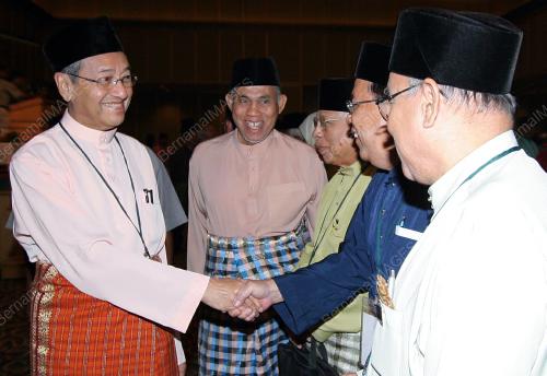 TUN MAHATHIR MOHAMAD