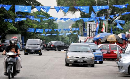 KL03_29032013_BENDERA