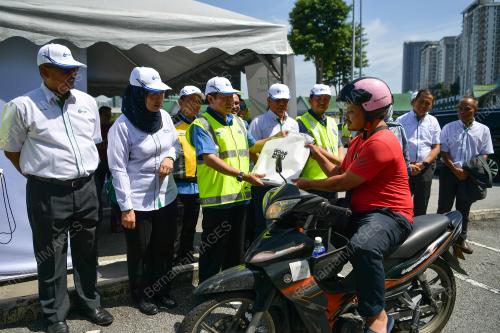 DATUK SERI AHMAD MASLAN