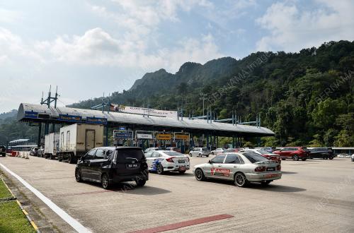 TINJAUAN ALIRAN TRAFIK SEKITAR IBU KOTA
