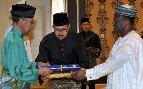 KL03_29122015_AGONG