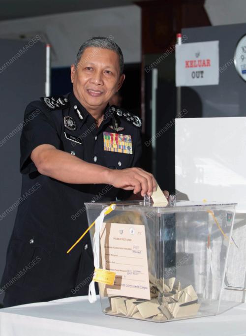 KL03_30042013_POLIS_UNDI