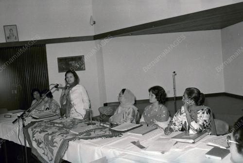 DATUK PADUKA AISHAH GHANI (menteri kebajikan masyarakat)