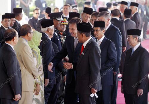 TUANKU MIZAN ZAINAL ABIDIN
