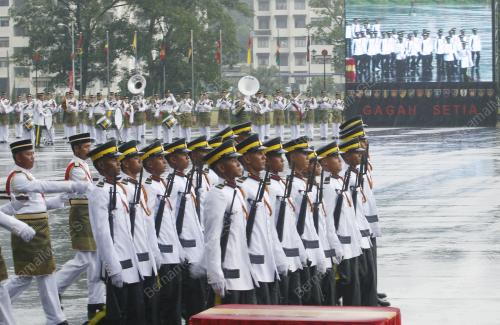 ISTIADAT PERBARISAN DIRAJA