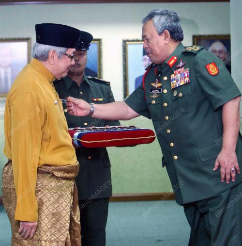 PANGLIMA TENTERA DARAT