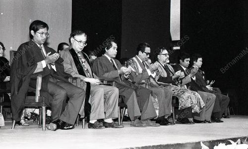 ANGKAT SUMPAH