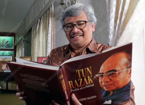 PROF MADYA DR MOHD SAMSUDIN
