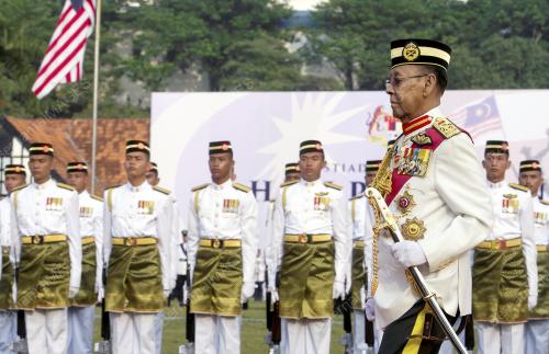 KL03_31072015_PAHLAWAN