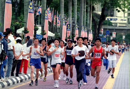 KL04-010200_LARIAN_HARI_W_P_07012016