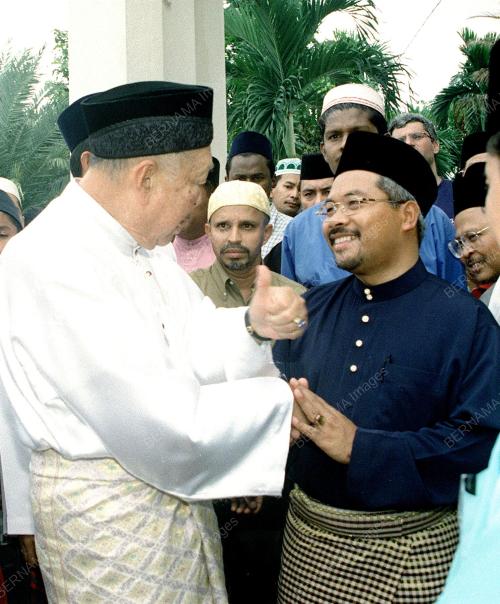 KL04-01_09_00_AGONG-MB_SELANGOR_01092000