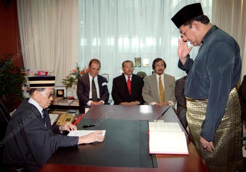 KL04-030200_AHMAD_ISMAIL_07012016